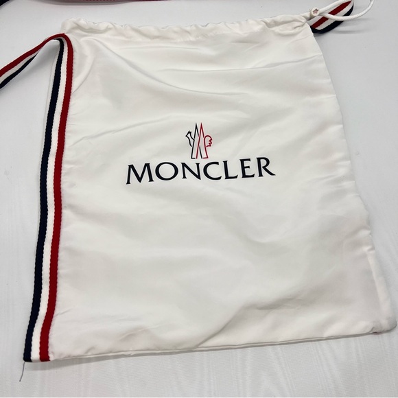 Moncler Sling Bag / Pouch / Carry-On - Picture 8 of 8